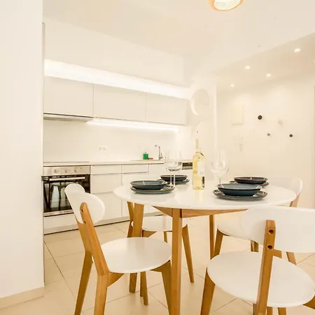 Be Crete - Miramare Apartment *