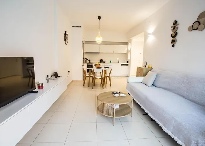 Be Crete - Miramare * Chania (Crete)